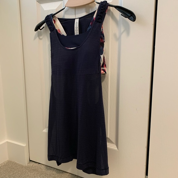 LULULEMON Tank Top 4 XS With Build in Bra - Picture 4 of 4